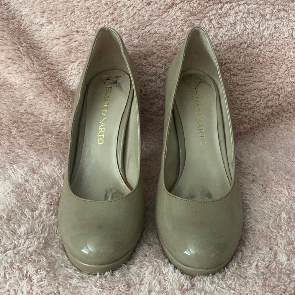 Closed toe beige heels